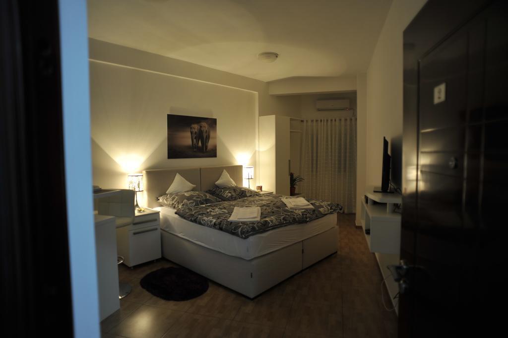 Apartment Jovana Nikšić Rom bilde