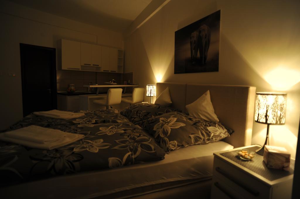 Apartment Jovana Nikšić Rom bilde