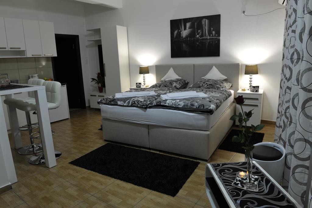 Apartment Jovana Nikšić Rom bilde